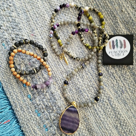 💖HP✨Hand Beaded Agate & Gold Necklace & Bracelets - Picture 2 of 6